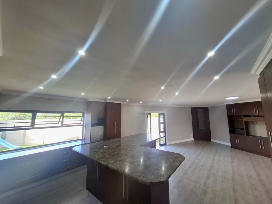 6 Bedroom Property for Sale in Dorchester Heights Eastern Cape